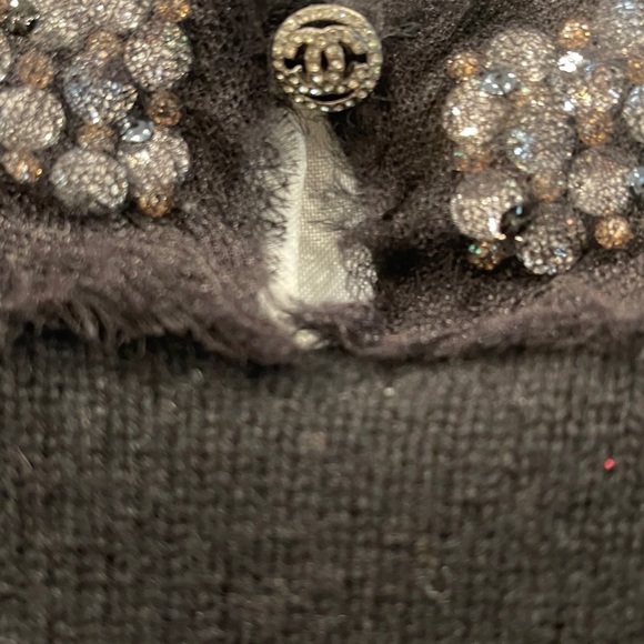 Chanel CASHMERE SWEATER and Silk Elegantly Pleated Skirt - Picture 2 of 16